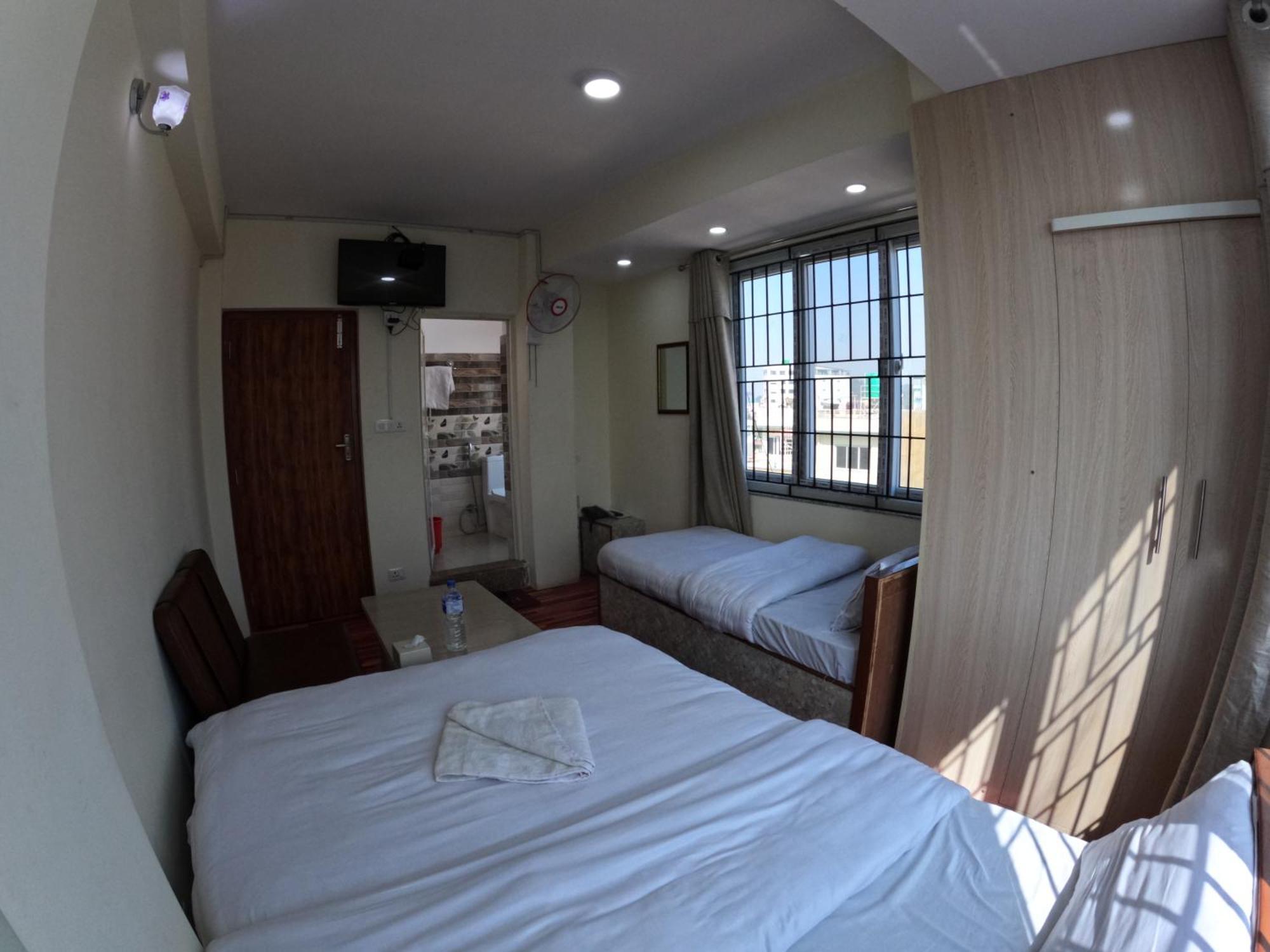Hotel Global Village 카트만두 외부 사진